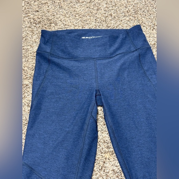 Outdoor Voices 3/4 Leggings Size Small - Picture 5 of 8